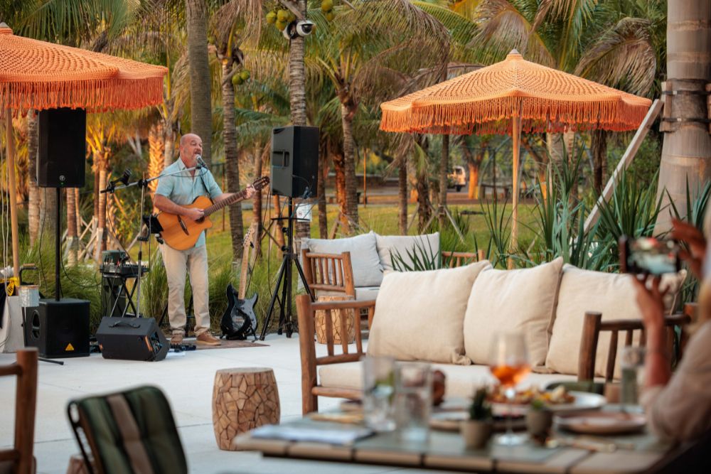Outdoor live entertainment at Florida Room with musician performing in Fort Lauderdale