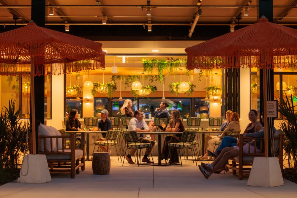 Guests enjoying outdoor patio dining at Florida Room in Fort Lauderdale